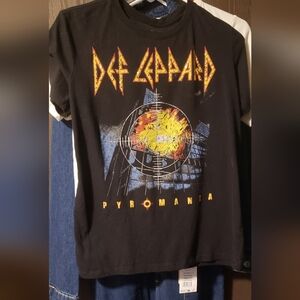 Women's Black Graphic Band T-Shirt Size M